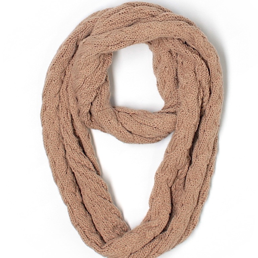 Cable knit Scarf